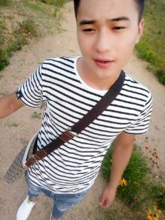 阿昊比赛吃瓜,瓜王争霸谁主沉浮？