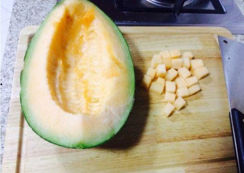 五叔吃哈密瓜,甜蜜回忆与味蕾盛宴